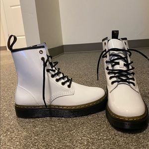 Dr. Martens boots size 6 never worn, i ordered the wrong size